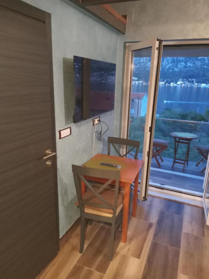 Apartments With Sea View In Prcanj Kotor Quarto foto